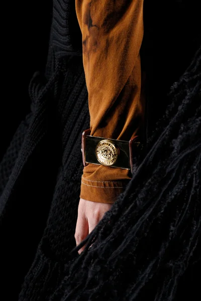 Look 34